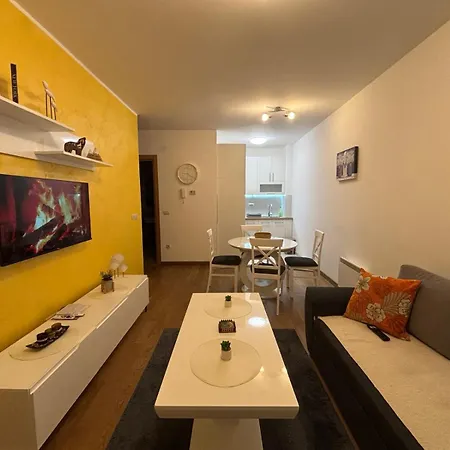 Balkan Hill 3 - A26 - Pekovic Blue Sa Garazom Apartment *